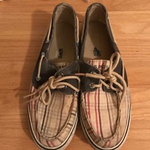 Women's size 6 striped Sperry's